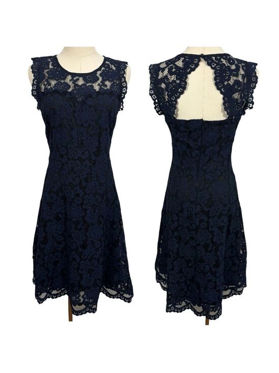 Reitmans Dresses & Skirts - Reitmans Sweetheart Fit & Flare Dress Sz 4 Navy Blue Lace Overlay Open Back VGUC